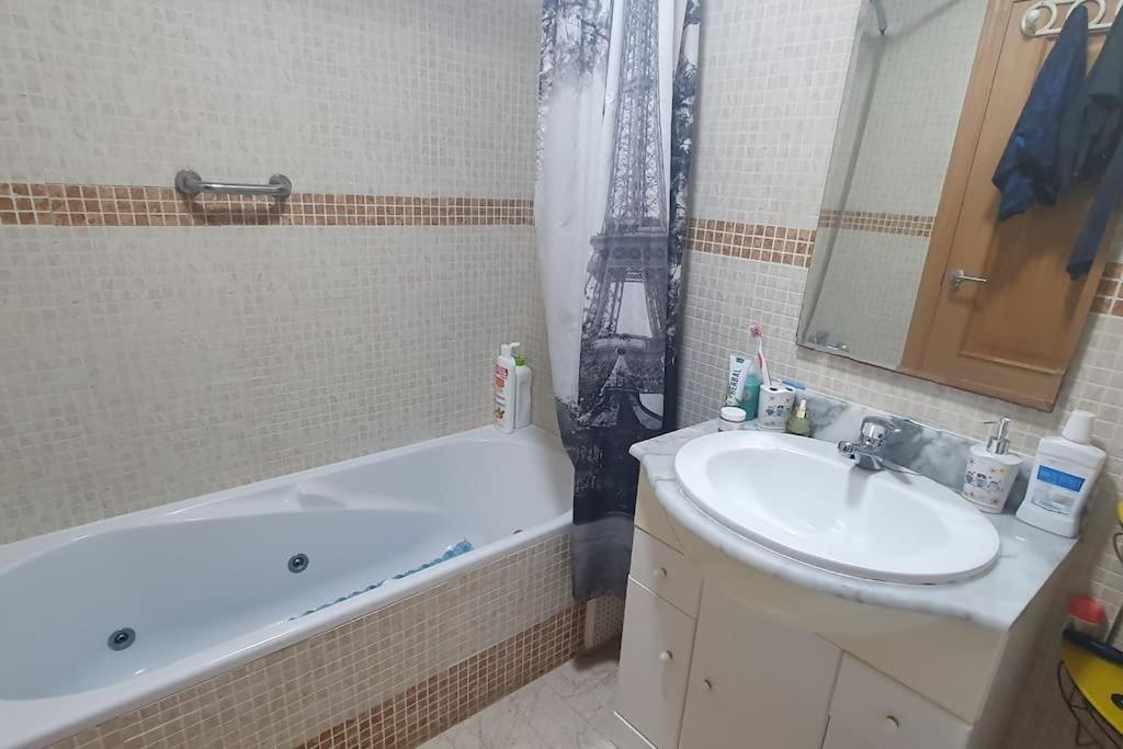 Ideal Playa Appartement *